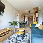 Areka A16 - Klimatyzacja, Basen, Sauny, Jacuzzi, Silownia